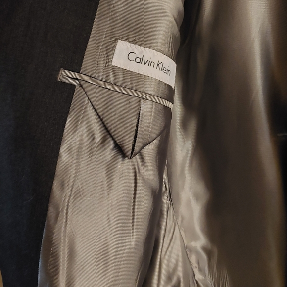 Calvin klein gray wool mens blazer. Size 48R - Picture 3 of 7